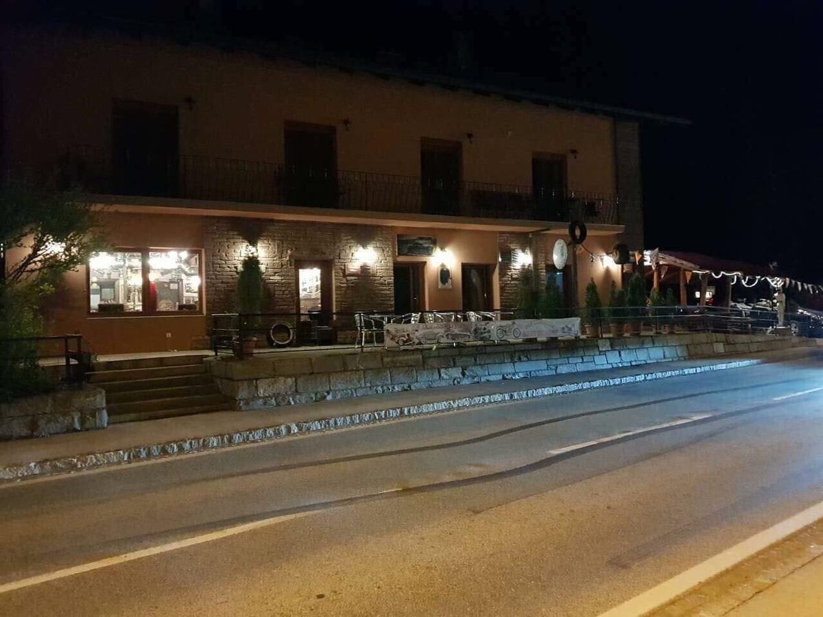 Old'S Car Zimmer & Apartment Vermietung Velden am Woerthersee Exterior photo